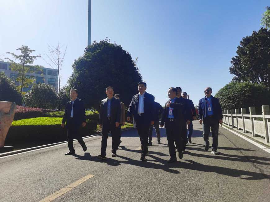 学史力行纾困解难望城区副区长黄金国一行来我校开展调研