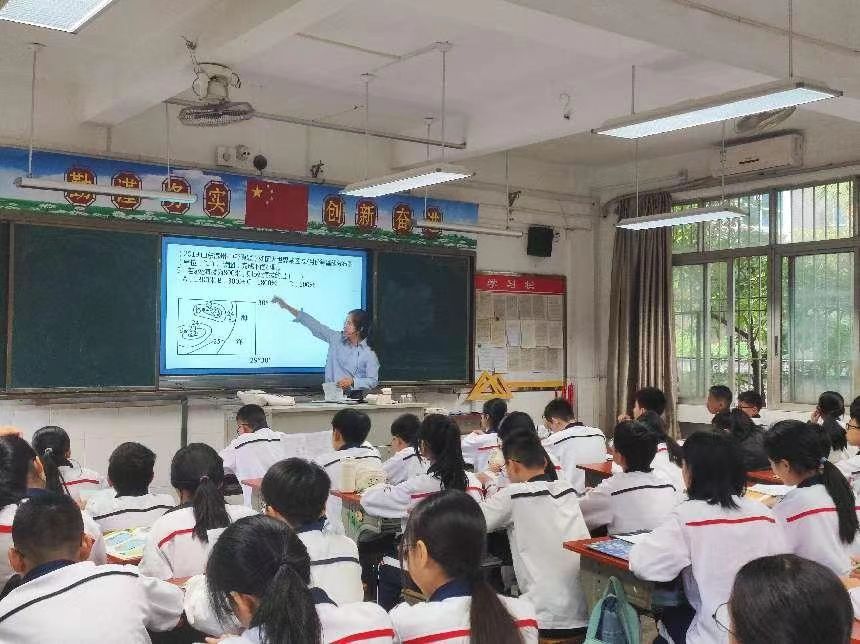 枫溪中学校长图片