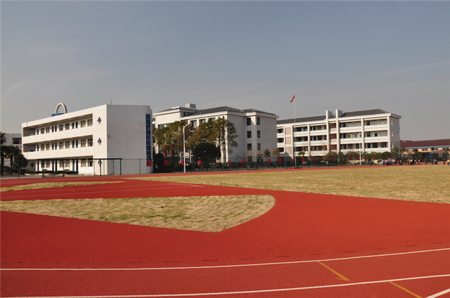校园全景.jpg