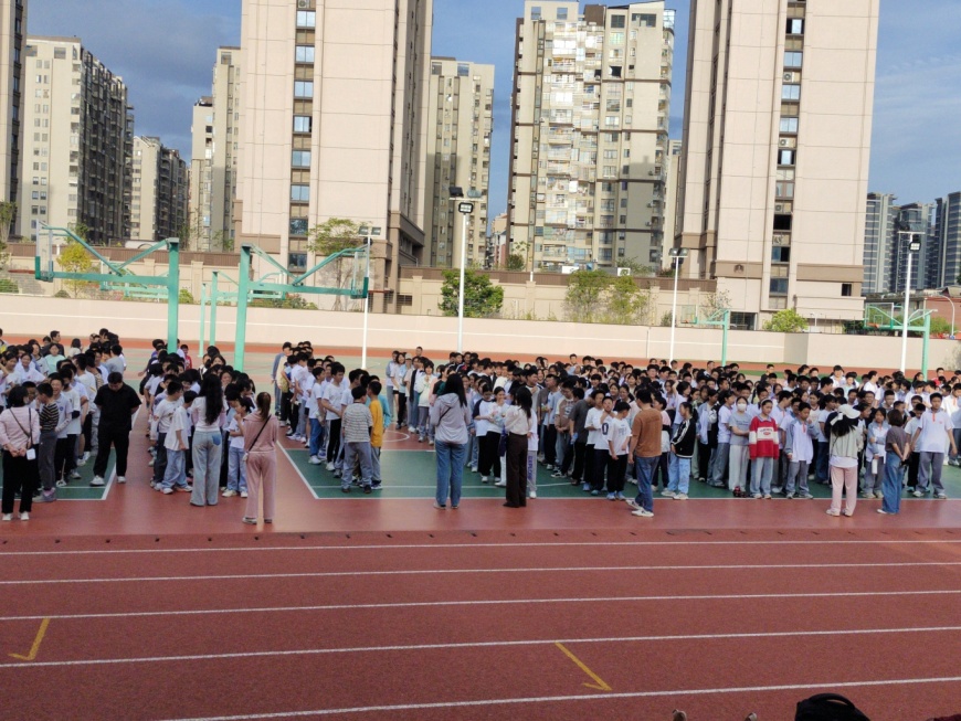 图1.jpg