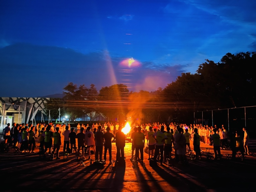 第九天篝火晚会1.jpg