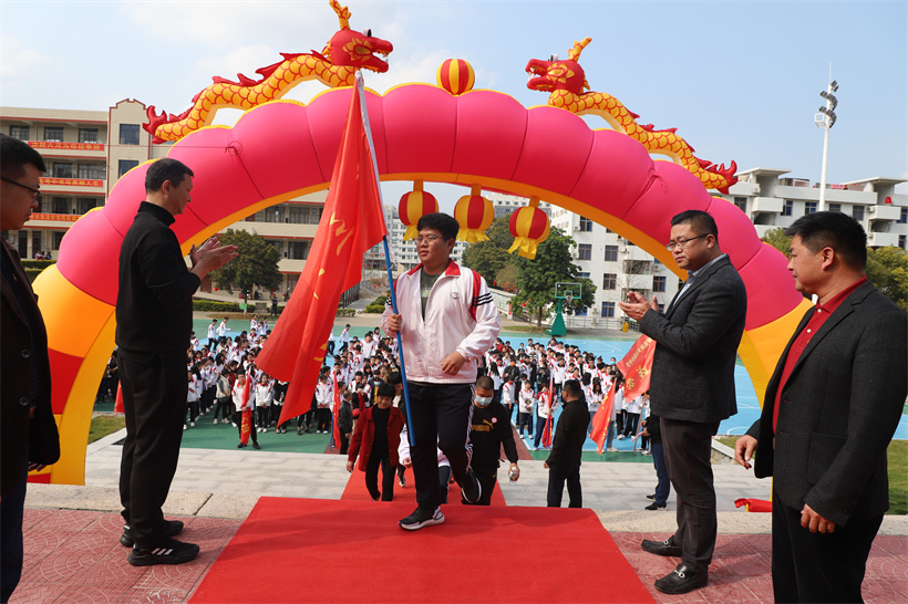 诗山中学举行2022届高三成人礼暨百日誓师大会