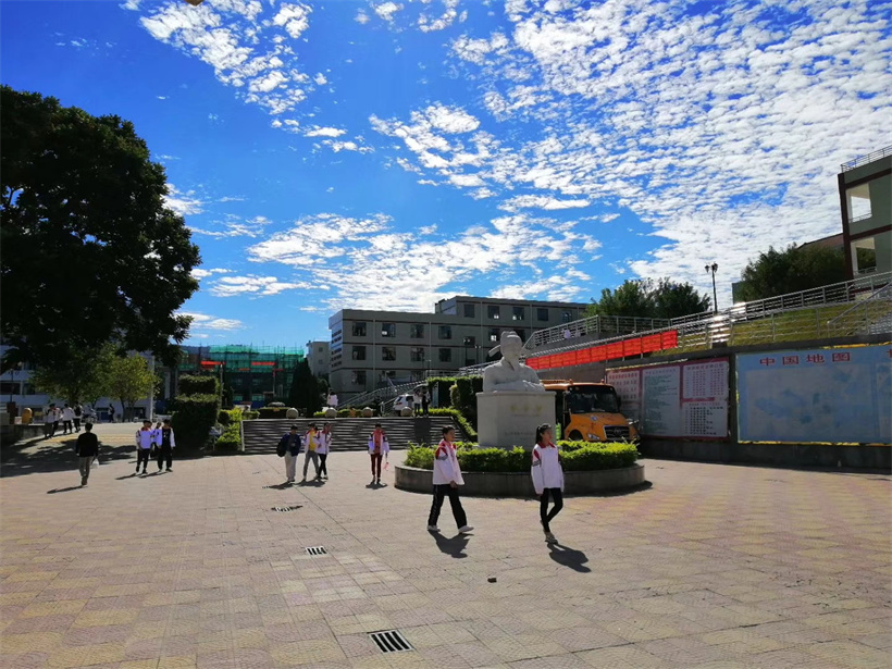 南安市诗山中学2022年秋季编外教师招聘通告