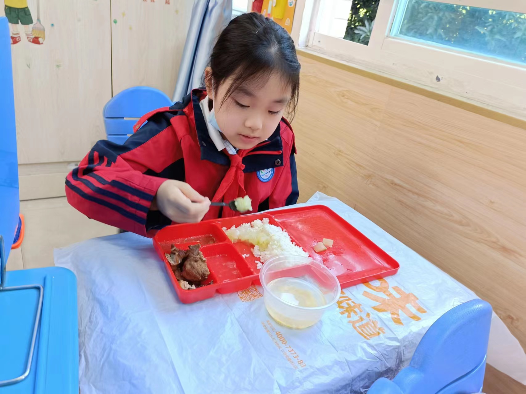 江南水都小孩图片