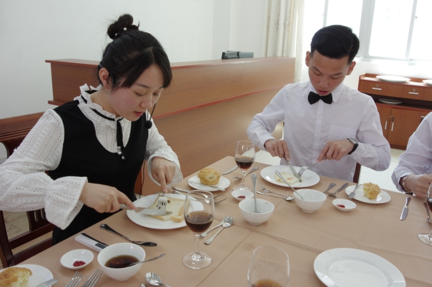 专业授课2.JPG