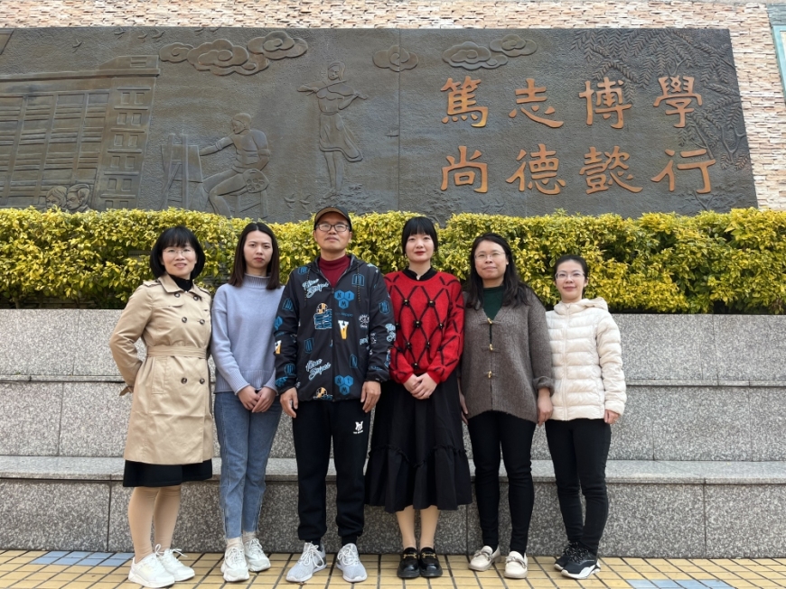 专业教师团队合照.jpg